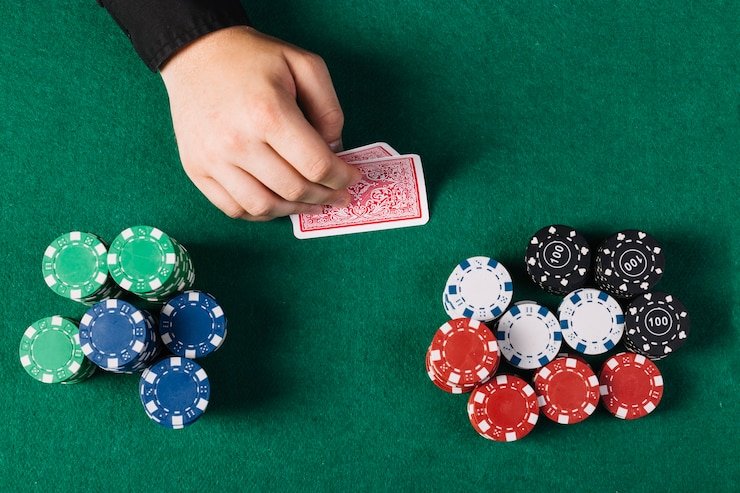 Bagan tingkat loyalitas ligaplay88 menampilkan manfaat progresif dari Member hingga Diamond